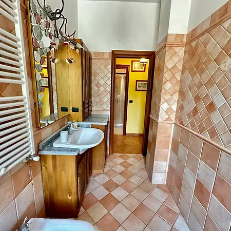 Natura E Golf Con Giardino Privato * Fiano (Piedmont)